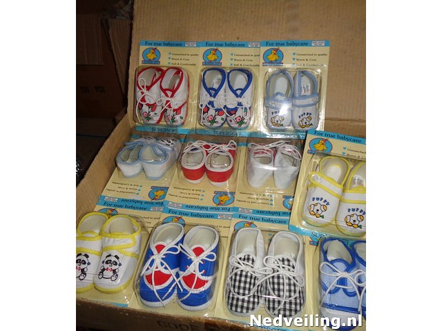 24 paar baby schoentjes assortie - afbeelding 2 van  3