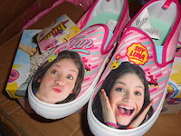 24 paar disney soy luna kinderschoenen mt 29 / 34 in doos - afbeelding 2 van  3