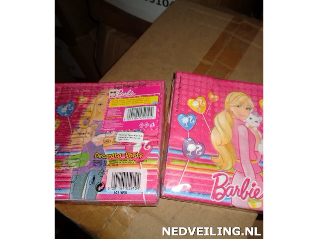 24 pakjes met 20 barbieservetten 33cm - afbeelding 2 van  3