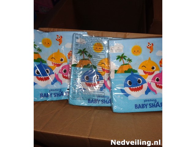 24 pakjes met 20 servetten baby shark - afbeelding 1 van  3