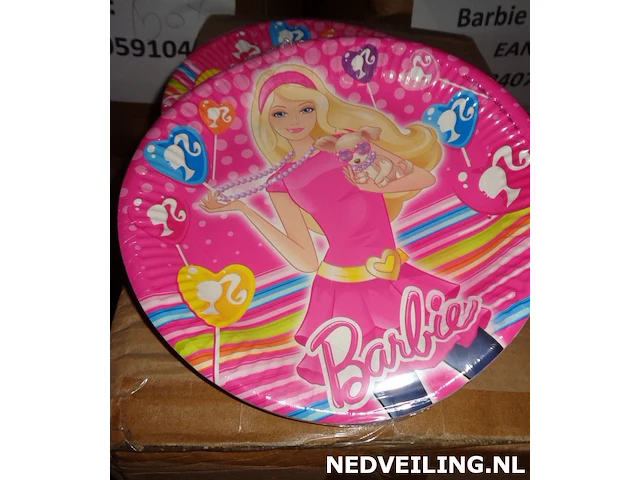 24 pakjes met 8 barbie borden 23cm - afbeelding 1 van  3
