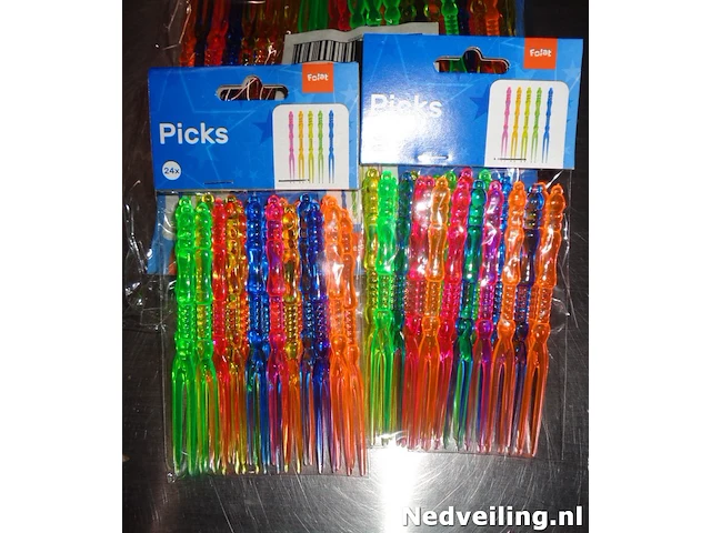 24 pakjes met plastic snackvorkjes 24 stuks per pakje - afbeelding 2 van  3