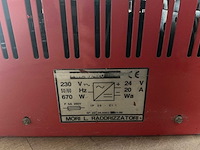 24 v acculader - afbeelding 2 van  4