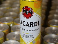 24 x 12 blikken bacardi cola limon & lemonade 0,25cl. tht 8-2026. bod inclusief statiegeldwaarde van 43,20 ... - afbeelding 2 van  2