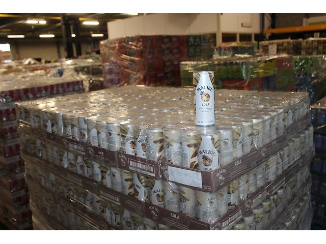 24 x 12 blikken malibu cola 0,25cl. tht 5-2026. bod inclusief statiegeldwaarde van 43,20 euro. - afbeelding 1 van  2