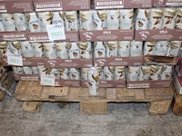 24 x 12 blikken malibu cola 0,25cl. tht 5-2026. bod inclusief statiegeldwaarde van 43,20 euro. - afbeelding 1 van  2