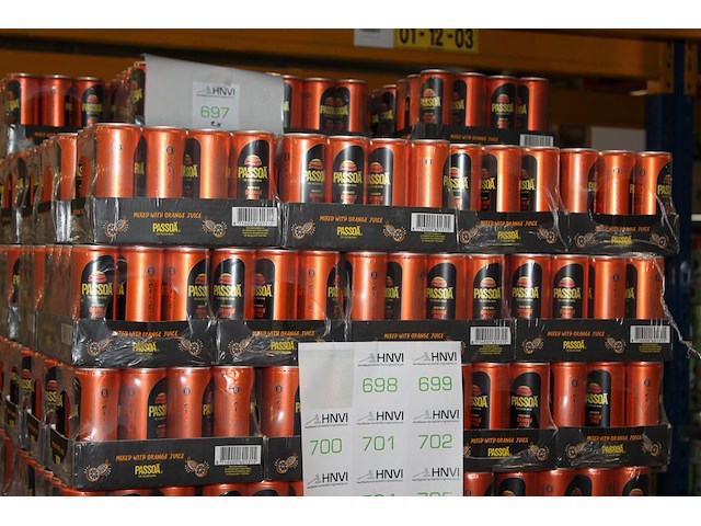 24 x 12 blikken passoa with orange juice 0,25cl. tht 6 -2026. bod inclusief statiegeldwaarde van 43,20 euro. - afbeelding 1 van  2