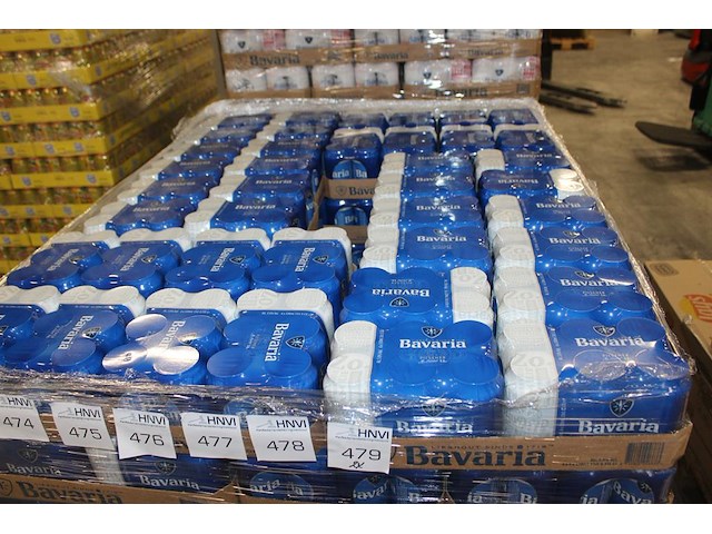 240 blikken bavaria bier 33 cl tht 9-2026. bod inclusief statiegeldwaarde van 36 euro. - afbeelding 1 van  2