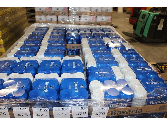 240 blikken bavaria bier 33 cl tht 9-2026. bod inclusief statiegeldwaarde van 36 euro. - afbeelding 1 van  2