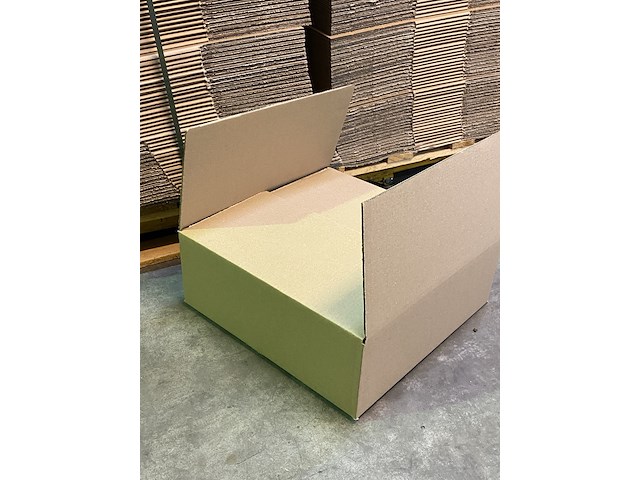 240 verzenddozen 39x39x14cm dubbelgolf bruin - afbeelding 2 van  3