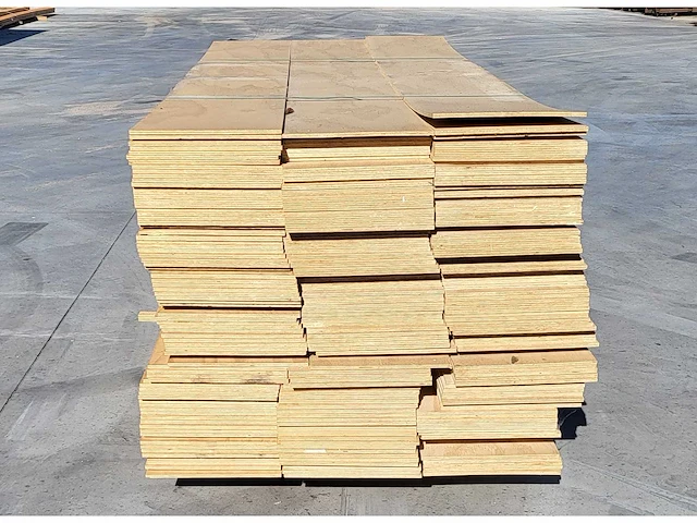 245 x underlayment 9mm , 32 x 244cm ( = 191m2 ) - afbeelding 2 van  4