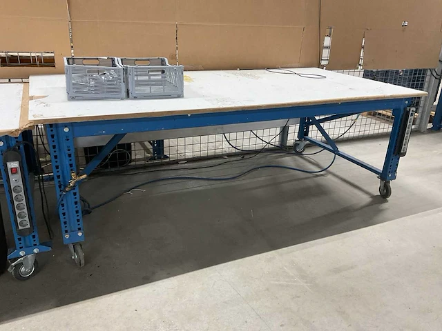 245x123cm mobiele werktafel - afbeelding 2 van  3
