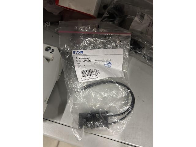 24x elektrotechnische schakelcomponenten w.o. eaton, schneider, honeywell - afbeelding 5 van  6