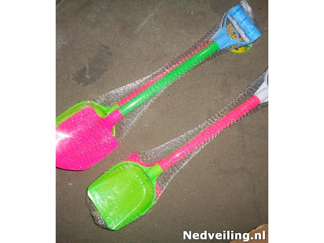 24x set met 2 strandscheppen - afbeelding 1 van  3