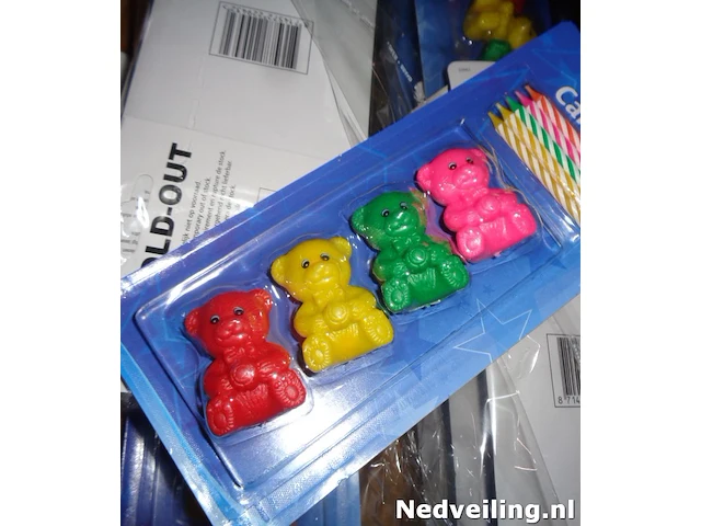 24x set met kaarsenhouder beer met 8 kaarsjes - afbeelding 1 van  3