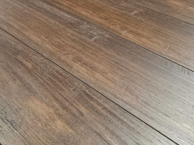 25 m2 laminaat plank - 1285 x 188 x 12 mm - afbeelding 1 van  3