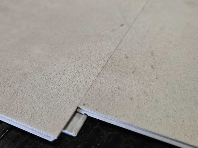 25 m2 pvc spc click tegel - 610 x 305 x 5 mm - afbeelding 2 van  3