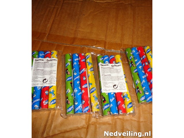 25 pakjes met 4 kleurpotloodjes de smurfen - afbeelding 2 van  3