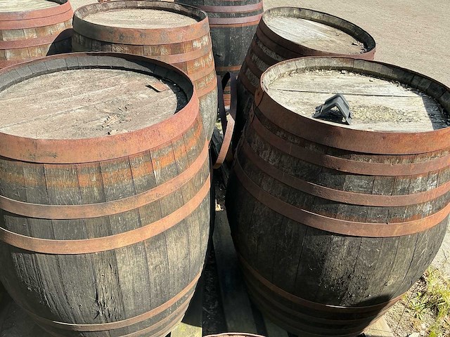 25 wijnvaten - afbeelding 20 van  20
