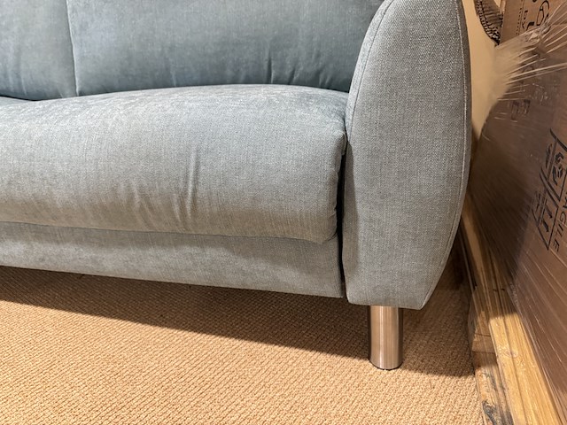 2,5 zits bank, blauw stof, rvs poten - afbeelding 5 van  5