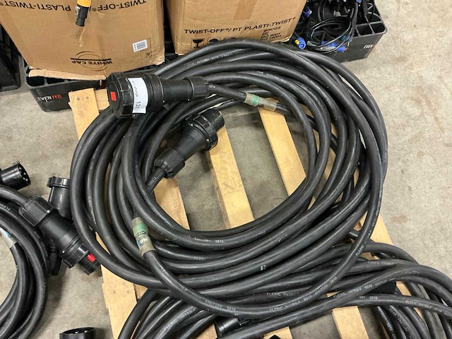 25m 63a krachtstroom kabel - afbeelding 1 van  3