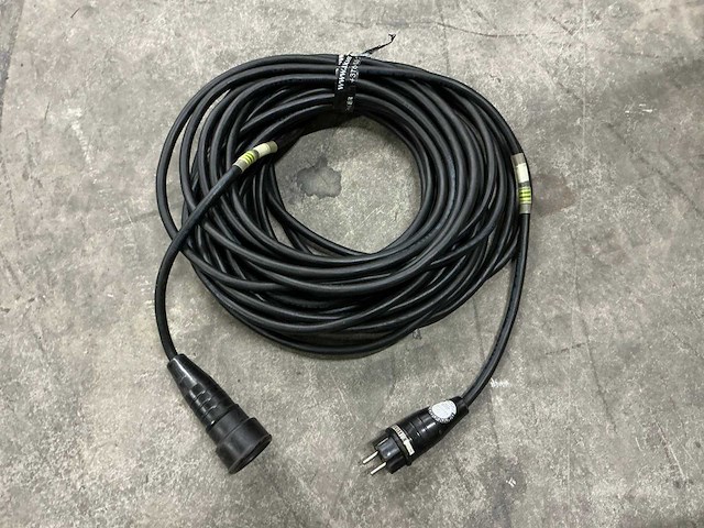2.5mm2 shuko verlengkabel 25m (15x) - afbeelding 1 van  4