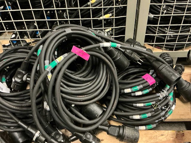 2.5mm2 shuko verlengkabel 3m (26x) - afbeelding 4 van  4