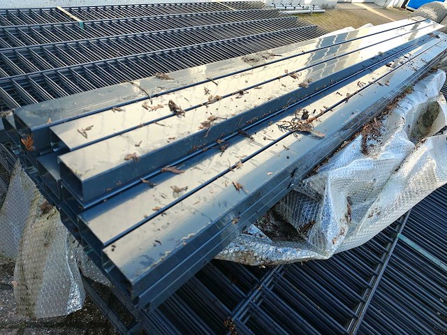 25x dubbelstaafs hekwerkpanelen 8 / 6 / 8 - 203 hoog met palen - afbeelding 10 van  11