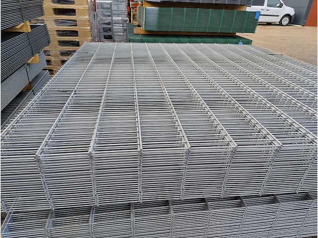 25x heras - 8/6/8 - dubbelstaafs hekwerk gegalvaniseerd 243cm hoog - afbeelding 4 van  5