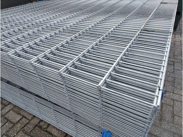 25x heras - 8/6/8 - dubbelstaafs hekwerk gegalvaniseerd 243cm hoog - afbeelding 6 van  8