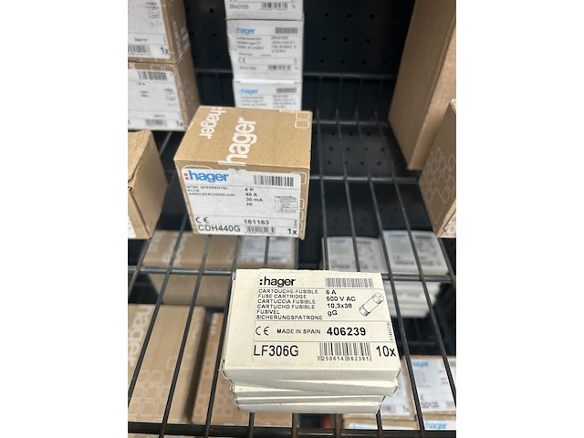 25x meterkast zekeringhouders w.o. aardlekautomaat w.o. hager, siemens - afbeelding 4 van  9