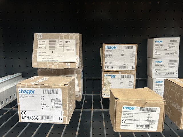 25x meterkast zekeringhouders w.o. aardlekautomaat w.o. hager, siemens - afbeelding 3 van  9