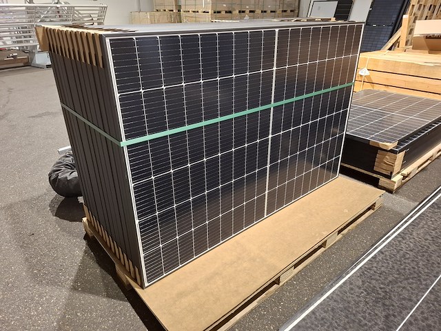 25x zonnepaneel longi, lr5-54hph-415m - afbeelding 1 van  4