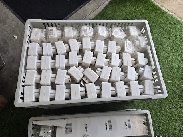 26 magaijnbakken incl. inhoud mix kavel, partij - afbeelding 9 van  31