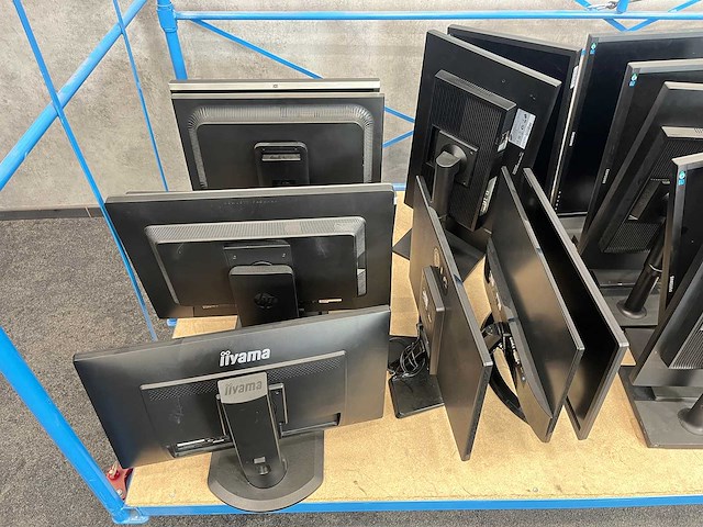 26x 24" monitor - divers - afbeelding 2 van  4