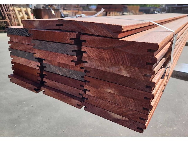 26x padouk planken 21 x 140mm , b-fix profiel, lengte 155cm (5.6m2) - afbeelding 5 van  5