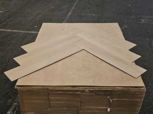 27 m2 pvc spc click visgraat - 750 x 150 x 5 mm - afbeelding 3 van  3