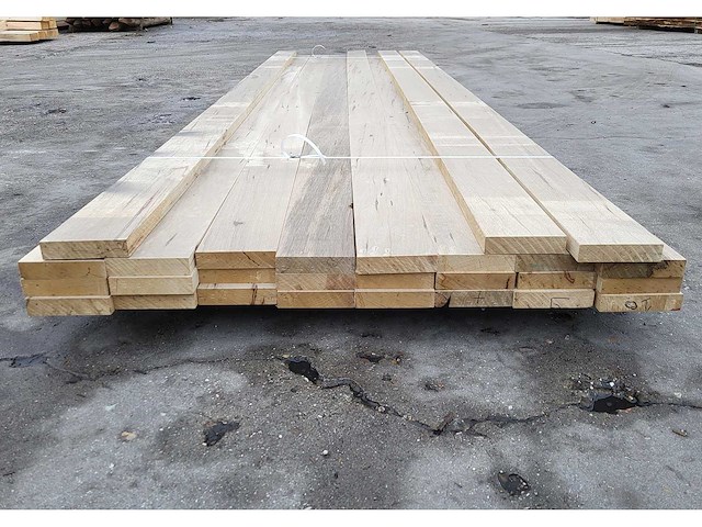 27 x afrikaans eiken 30 x 130 mm, lengte 365 cm - afbeelding 3 van  4