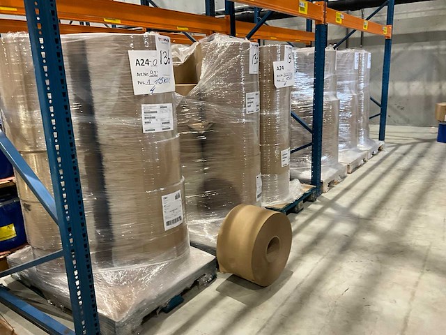 270 mm + pe 70/2 g/m roll kraftpapier (180x) - afbeelding 3 van  5