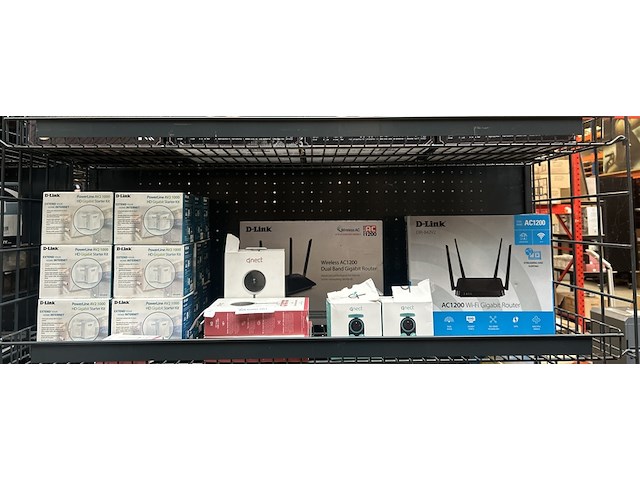 27x partij elektronica w.o. smart indoor camera w.o. qnect - afbeelding 1 van  7