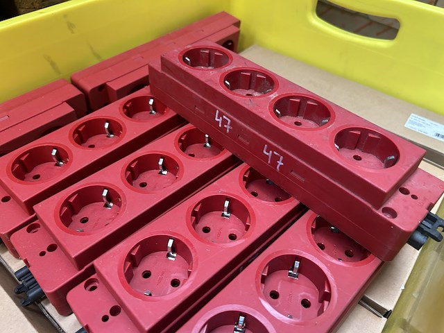 27x stekkerblok 4-voudig bachmann - afbeelding 3 van  5