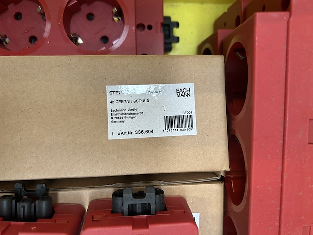 27x stekkerblok 4-voudig bachmann - afbeelding 5 van  5