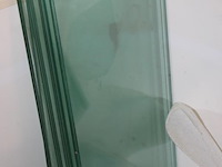 28 glasplaten met voornamelijk afmeting 86 x 38 cm. - afbeelding 2 van  3