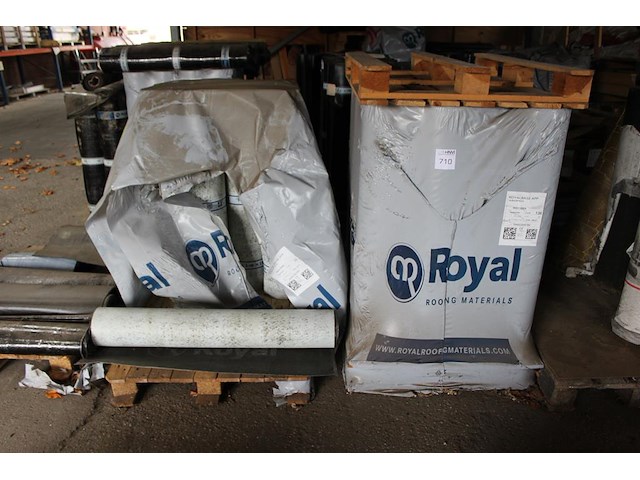 28 rollen polyester onderlaag soprema 460p60 op 2 pallets. - afbeelding 1 van  2