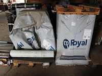 28 rollen polyester onderlaag soprema 460p60 op 2 pallets.