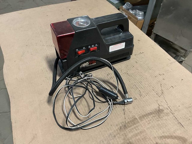280psi 12v air compressor - afbeelding 1 van  5