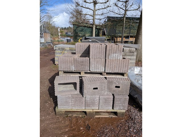 28x betonnen bloembak - afbeelding 2 van  6