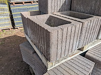 28x betonnen bloembak - afbeelding 3 van  6