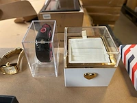 28x horloges, sieraden en accessoires w.o. vedder & vedder, cluse, guess, fossil - afbeelding 8 van  11