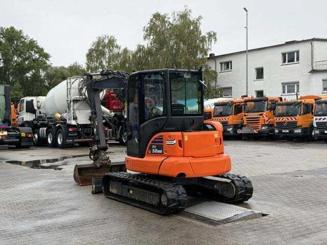 2922 - komatsu - pc58mr-5e0 - tracked excavator - afbeelding 2 van  31